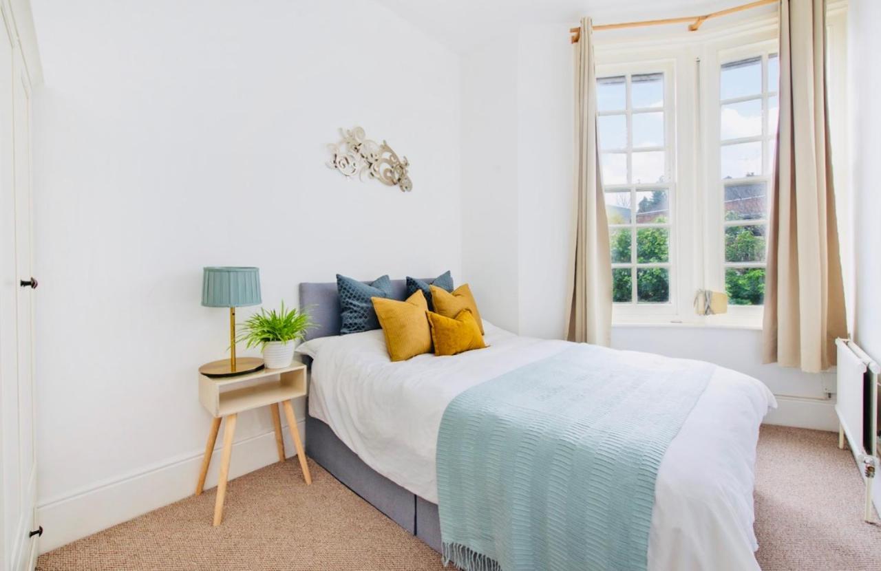 Spacious & Charming Garden Flat -Zone 2- Great For Central London Access Extérieur photo